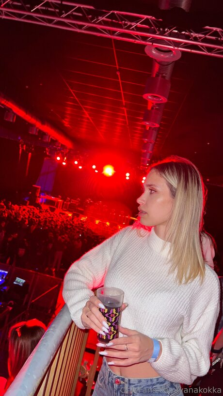 Yanakokka model perfect photos