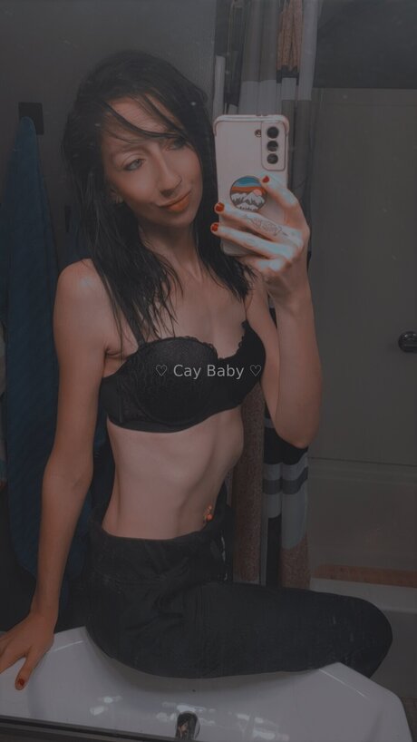 Caybaby 90 nude actress photos