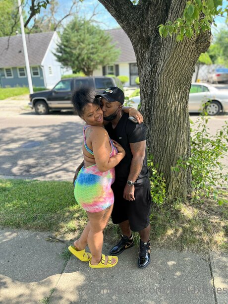 Thetaxfrees star erotic photo