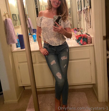 Lucystars 1 star hot pic