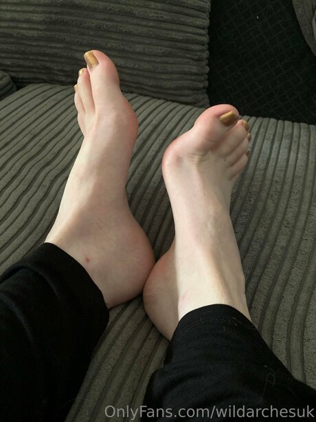 Wildarchesuk hot model galleries