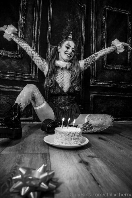 Chillxcherry model exclusive images