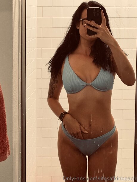 Lifesafkinbeach nude actress picture