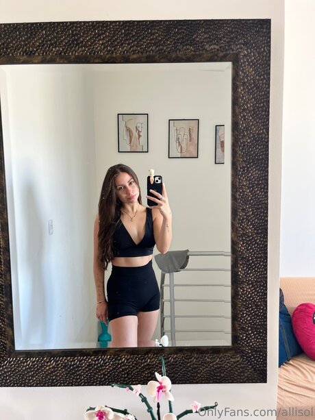 petite bbc onlyfans art nude pic