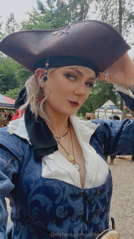 Alchemicalreaction hot model photos