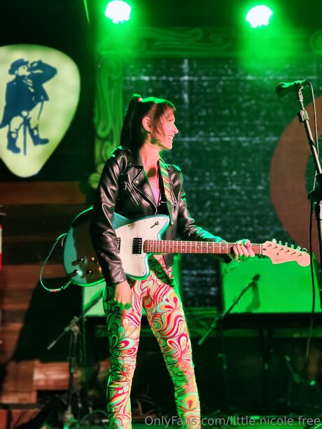 huge shemale onlyfans top pics