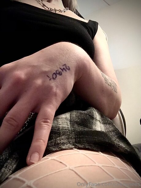 Crazynees free actress image