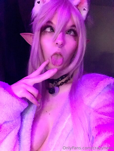 Crazynees star nude pic