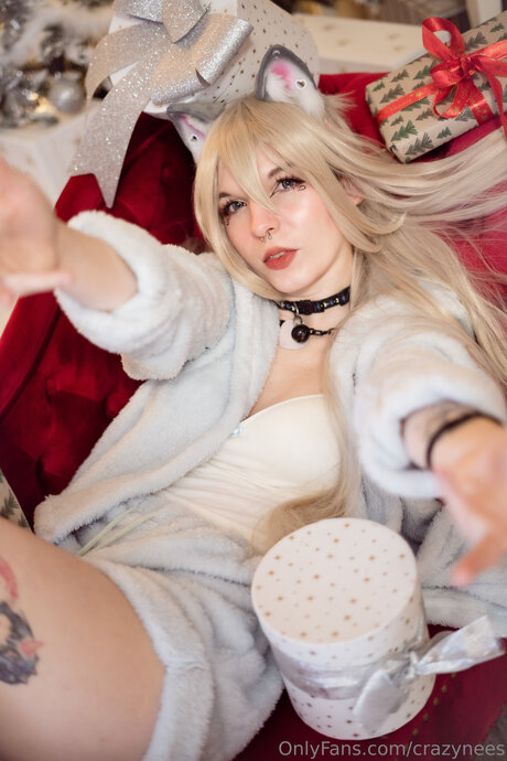 Crazynees nude star gallery