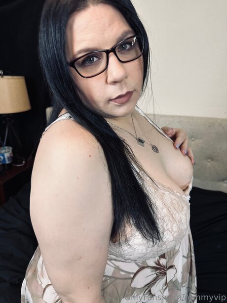 Remmyvip model nudes img