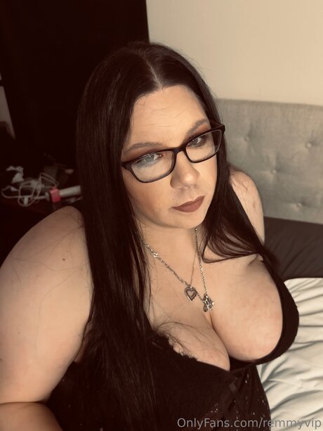 Remmyvip art star picture