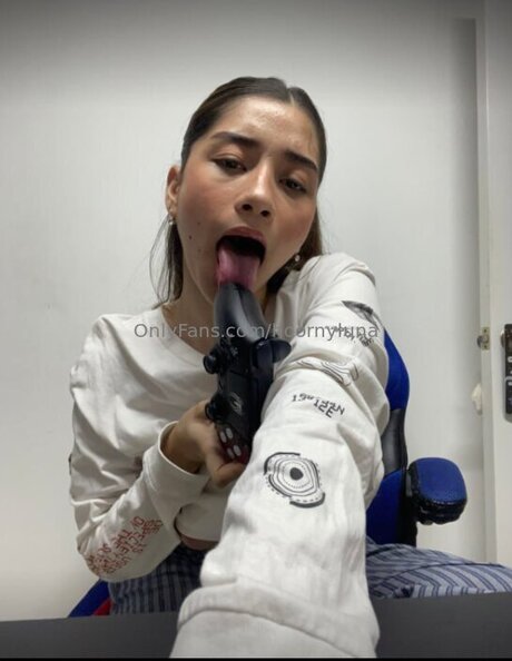 Hoornyluna erotic model galleries