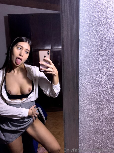 Milabrm pornographic actress image