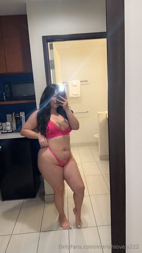 Mariahlovely222 top model img