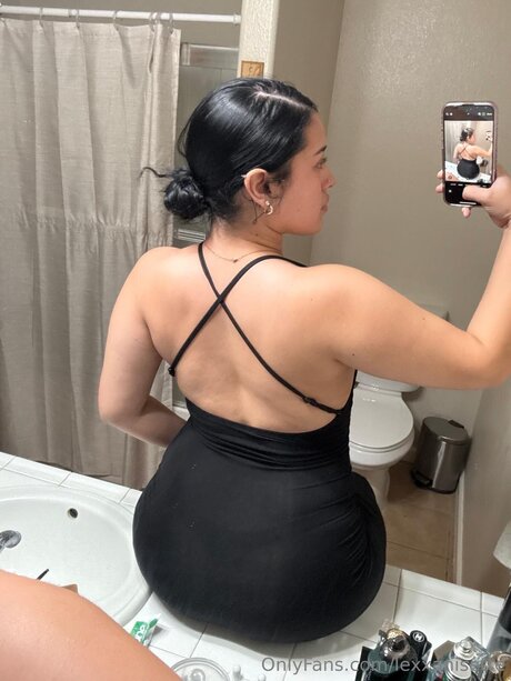 Lexxanisette nice actress photo