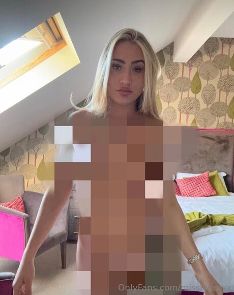 Misslyranyx star hd img