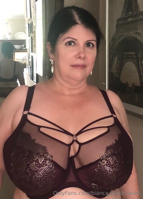 Bianca White Roses beautiful star photo