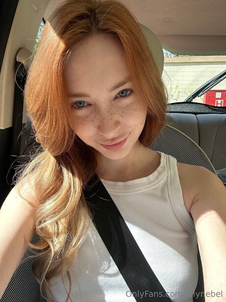 Lolynebel perfect pornstar photo