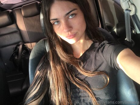 Berraka sexy actress photos