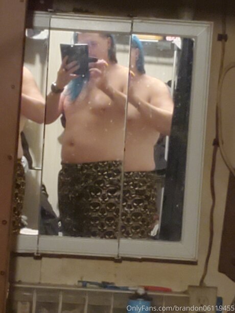 Lyonspride91 nude model picture