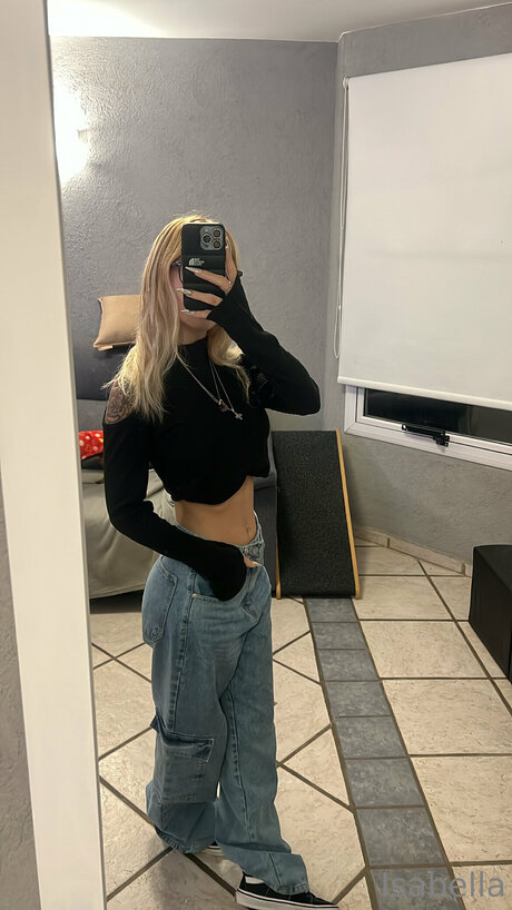 Isabellaa12 pornstar image