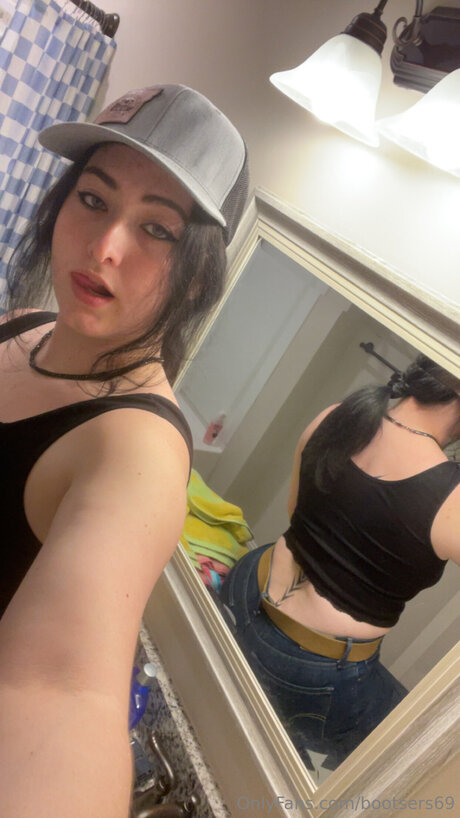 Bootsers69 model top pictures