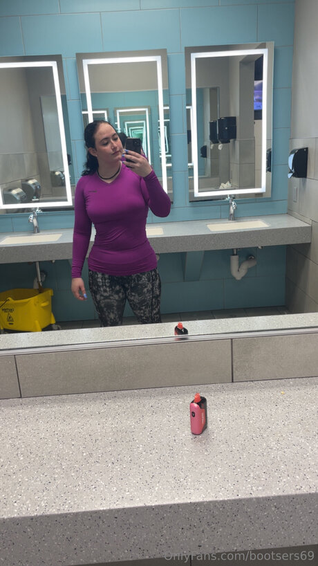 Bootsers69 model hot galleries