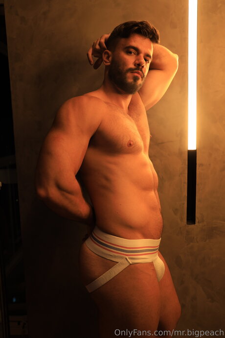 Mr Bigpeach sex star picture