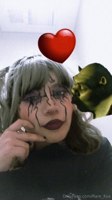 Rare Kya star sexy image