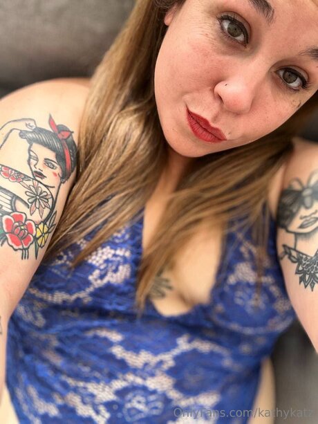 Kathykatz model hd img