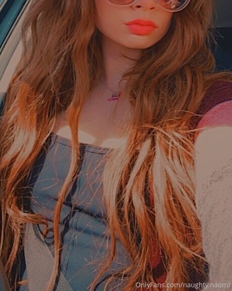 Naughty Naomi model sex image