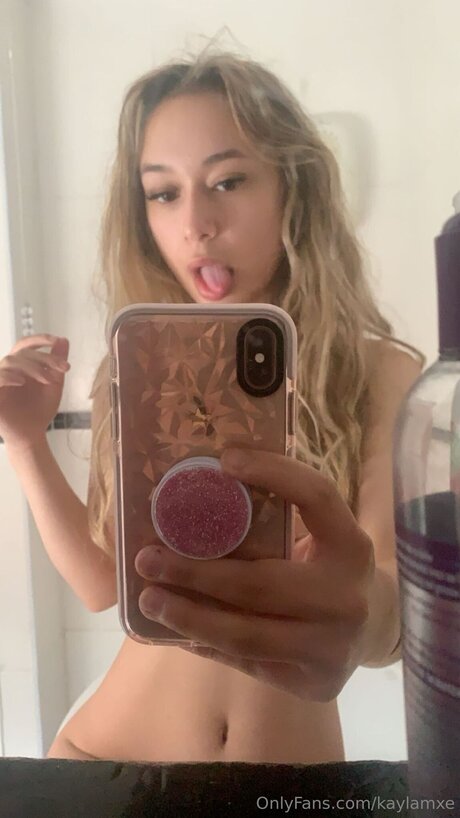Kaylamxe hd pornstar picture