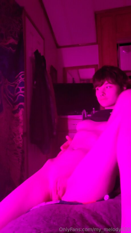 My Melody020 nude model picture