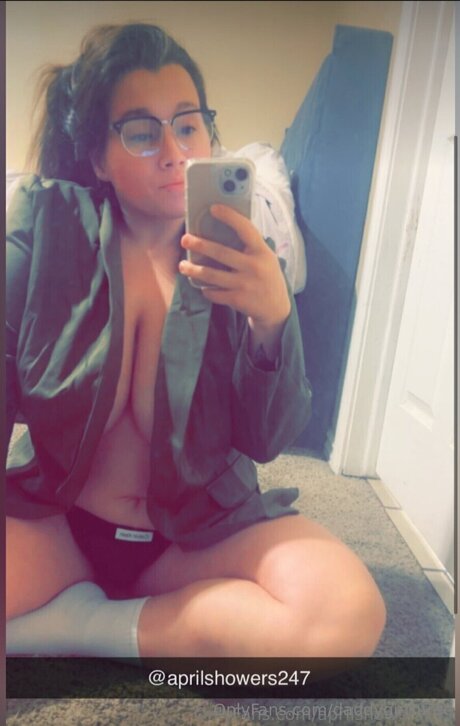 Daddygirthfree naked star img