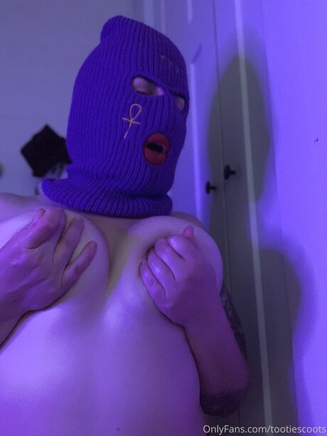 Tootiescoots pretty star photo