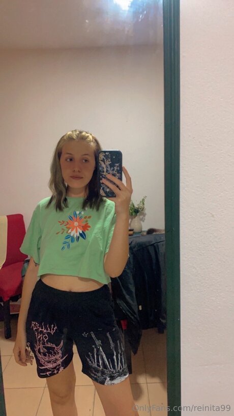 Reinita99 beautiful pornstar pics