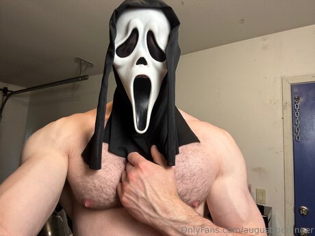 August Berlinger pretty model images