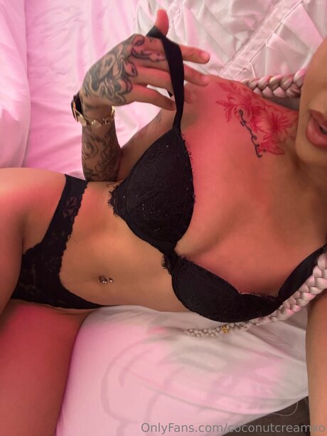 Coconutcreamxo pretty star image