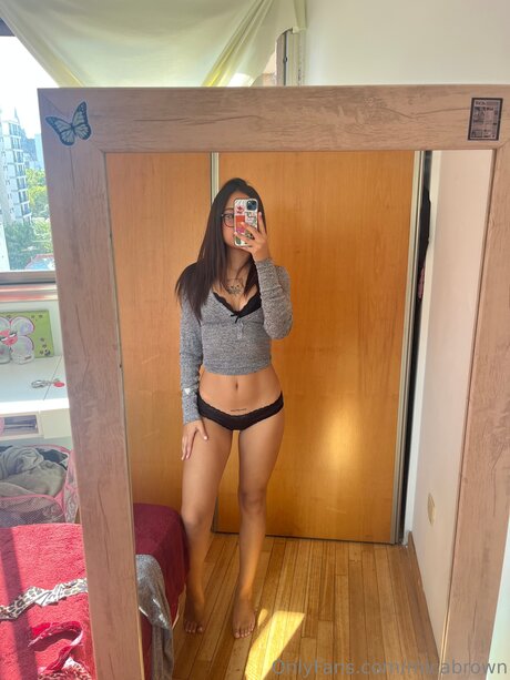 Katbrownn nice actress photos