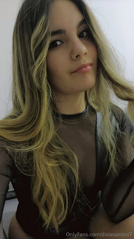 Dixiesantini7 model adult archive