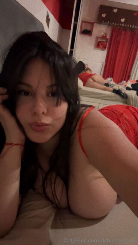 Richbreastsvip pornstar free pictures