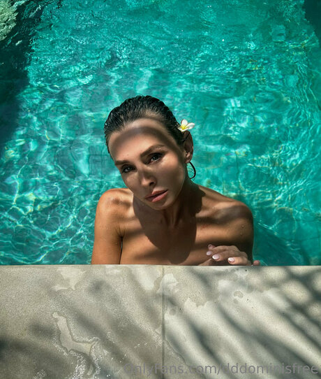 Dddominii hot model galleries