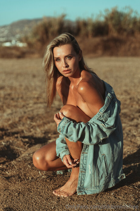 Dddominii top actress photo