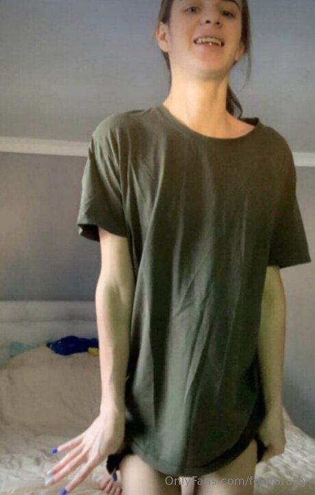 Foxybratty top model gallery