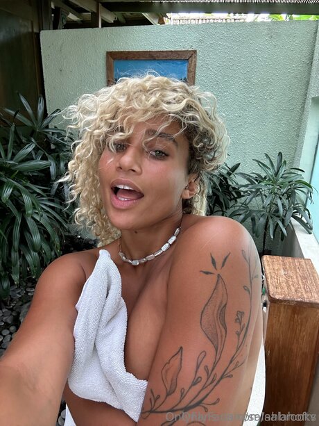 Salahoftv star pornographic gallery