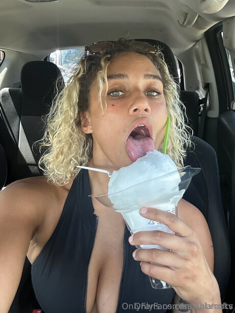 Salahoftv xxx model pics