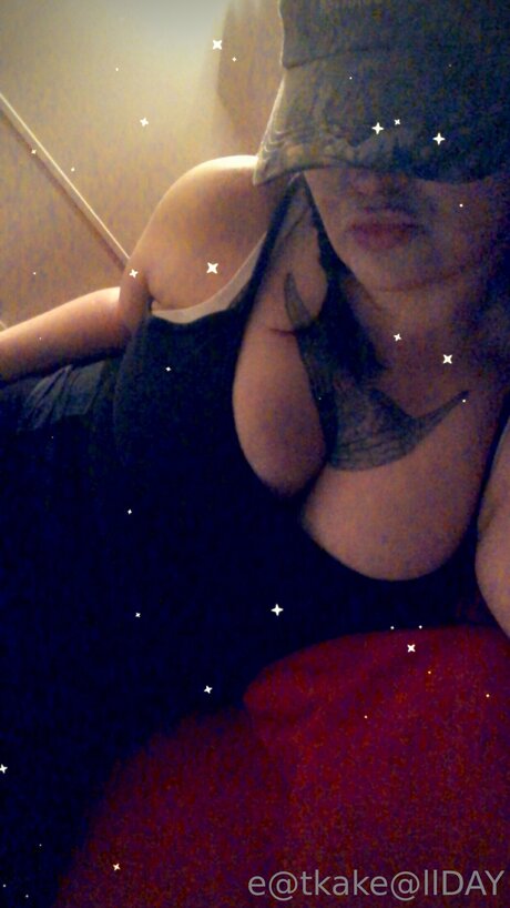 Eatkake sex model galleries