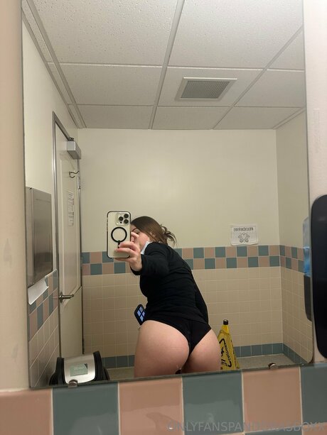 Prettypandora9 pornstar xxx picture