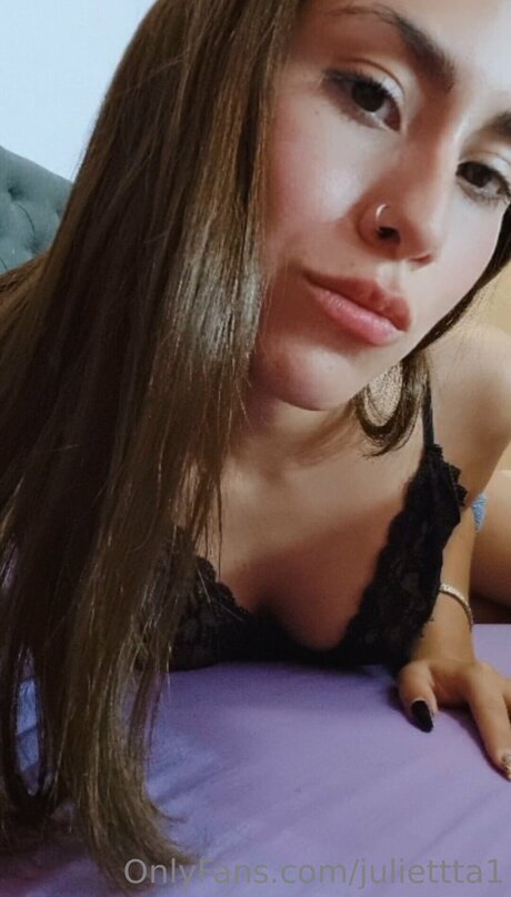 Julieettt art pornstar photos