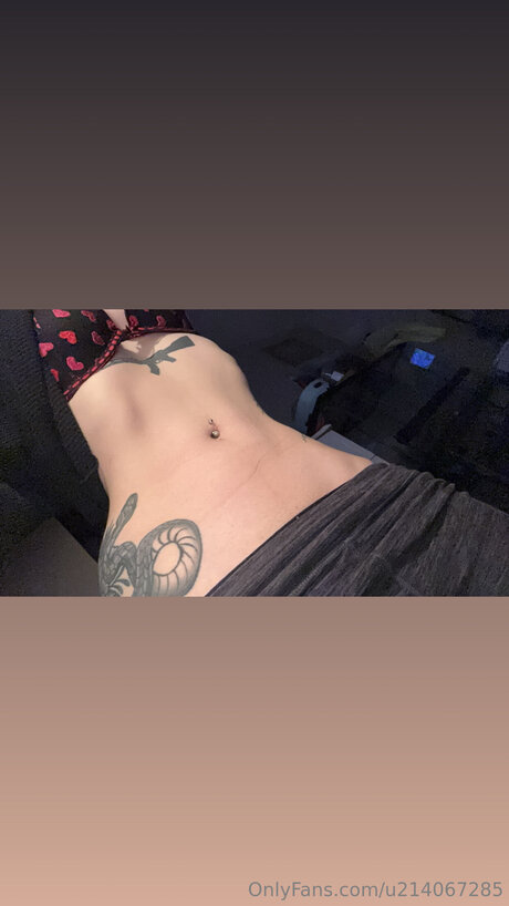 U214067285 actress gallery